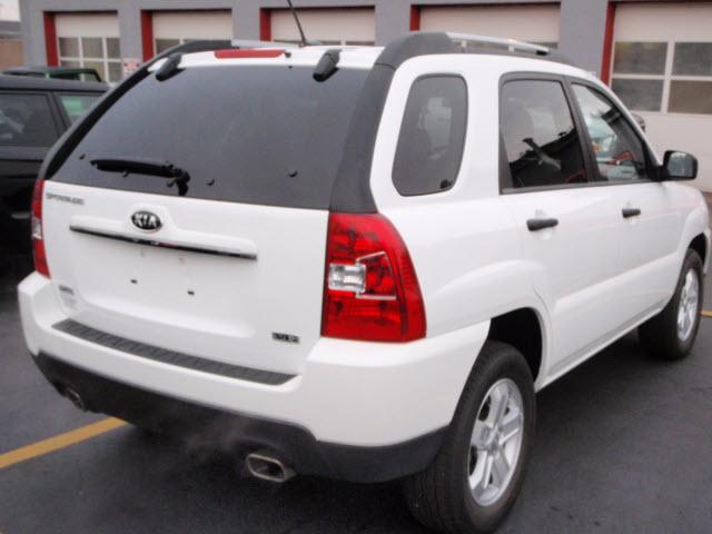 Kia Sportage 2010 photo 1