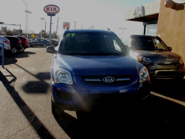 Kia Sportage 2010 photo 1