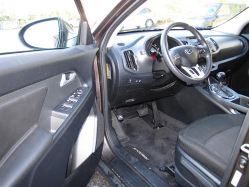 Kia Sportage 2011 photo 2