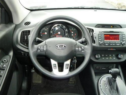 Kia Sportage 2011 photo 2