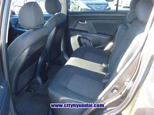 Kia Sportage 2011 photo 2