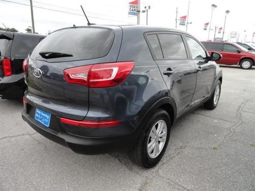 Kia Sportage 2011 photo 2
