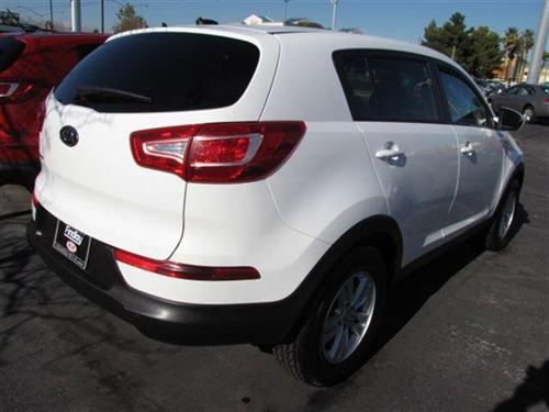 Kia Sportage 2011 photo 3