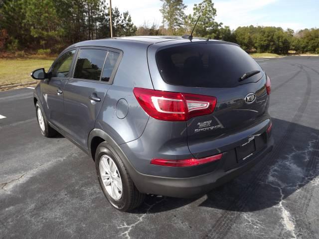 Kia Sportage 2011 photo 2