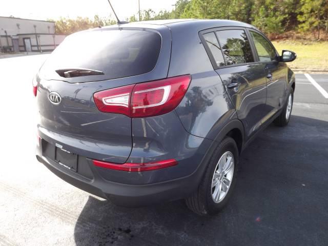 Kia Sportage 2011 photo 4