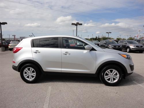 Kia Sportage 2011 photo 2