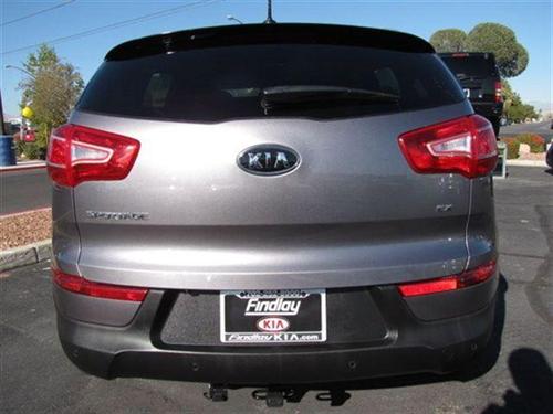 Kia Sportage 2011 photo 2
