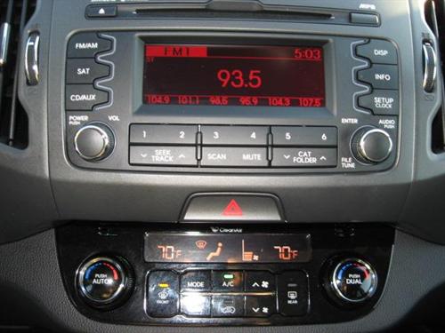 Kia Sportage 2011 photo 2