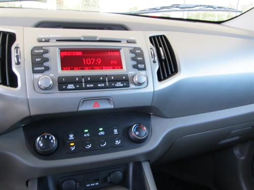 Kia Sportage 2011 photo 1