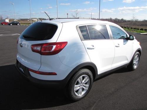 Kia Sportage 2011 photo 2
