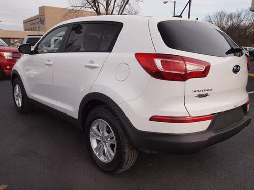 Kia Sportage 2011 photo 2