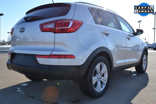 Kia Sportage 2011 photo 2
