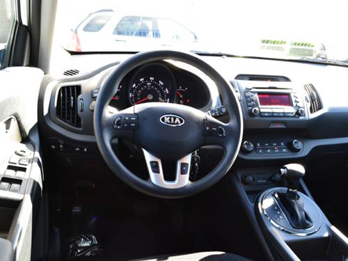 Kia Sportage 2011 photo 2