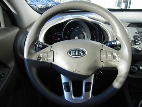 Kia Sportage 2011 photo 1