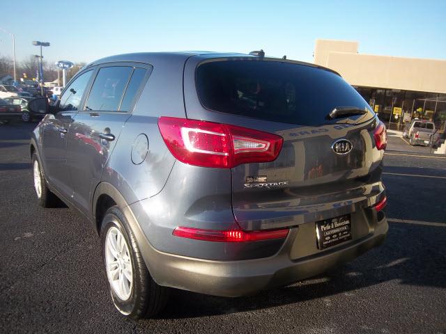 Kia Sportage 2011 photo 2