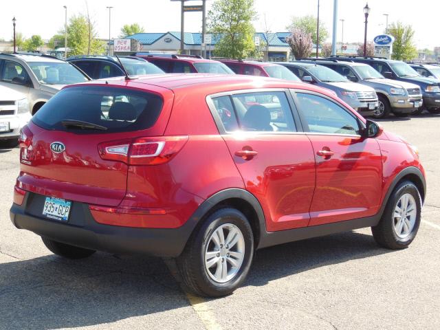 Kia Sportage 2011 photo 3