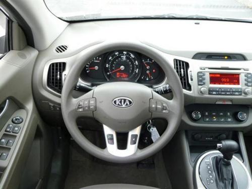 Kia Sportage 2011 photo 3