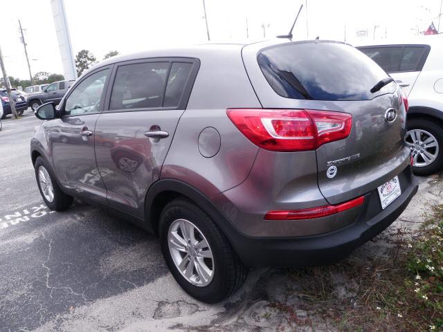 Kia Sportage 2011 photo 1