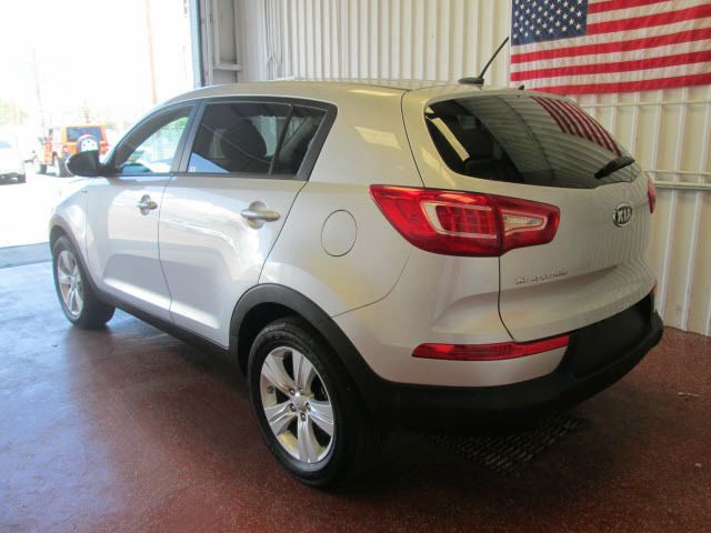 Kia Sportage 2012 photo 2