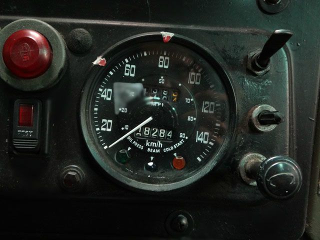 Land Rover Defender 1977 photo 2