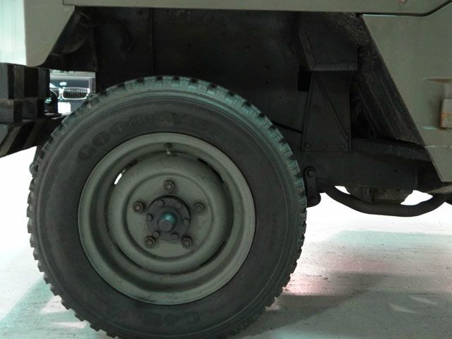 Land Rover Defender 1977 photo 20