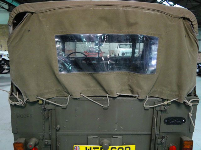 Land Rover Defender 1977 photo 3