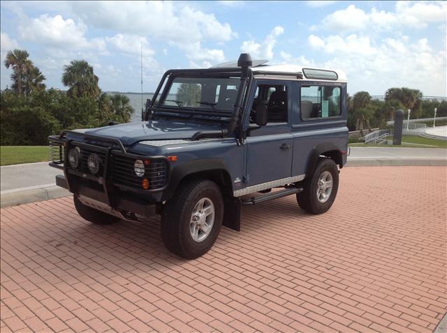 Land Rover Defender Unknown SUV
