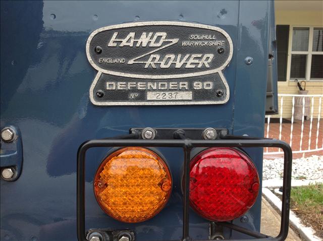 Land Rover Defender 1997 photo 3