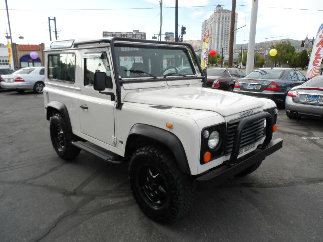 Land Rover Defender SW2 SUV