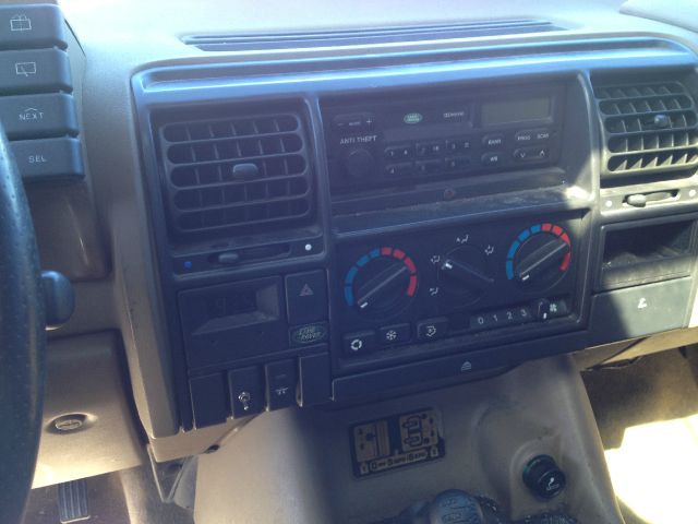 Land Rover Discovery 1994 photo 21