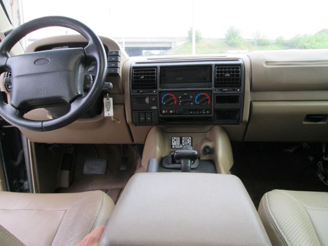Land Rover Discovery 1996 photo 3