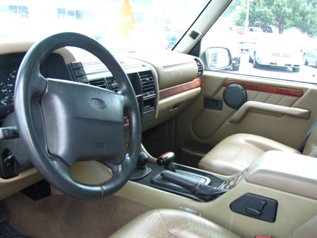 Land Rover Discovery X SUV