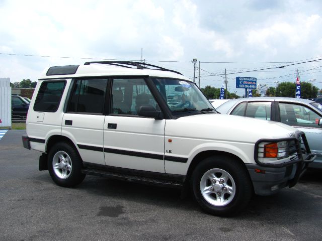 Land Rover Discovery 1998 photo 3