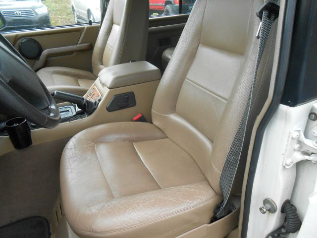 Land Rover Discovery 1999 photo 19