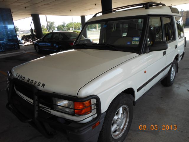 Land Rover Discovery 1999 photo 0