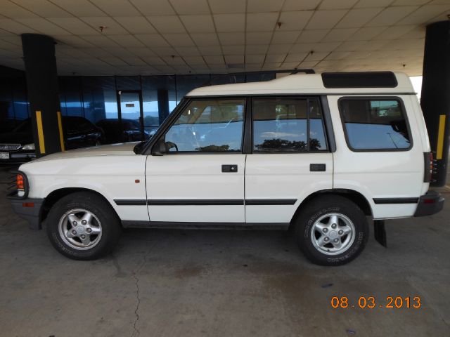 Land Rover Discovery 1999 photo 1