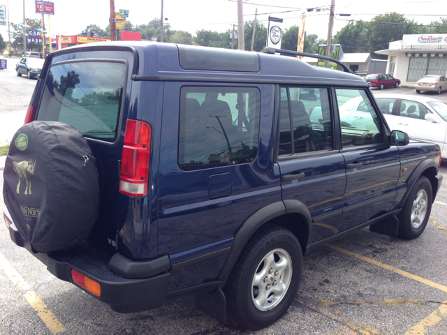 Land Rover Discovery 2001 photo 2