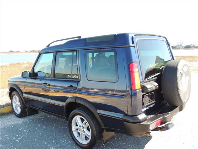 Land Rover Discovery 2003 photo 2