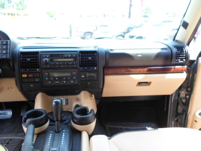 Land Rover Discovery 2003 photo 27