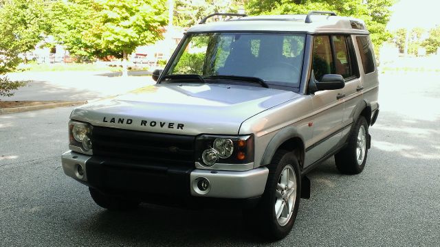 Land Rover Discovery 2003 photo 2