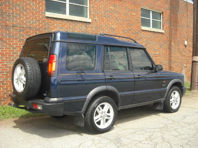 Land Rover Discovery 2003 photo 11