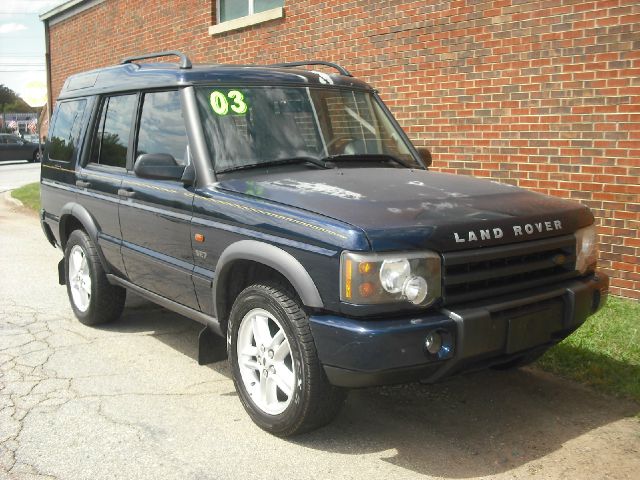 Land Rover Discovery 2003 photo 12