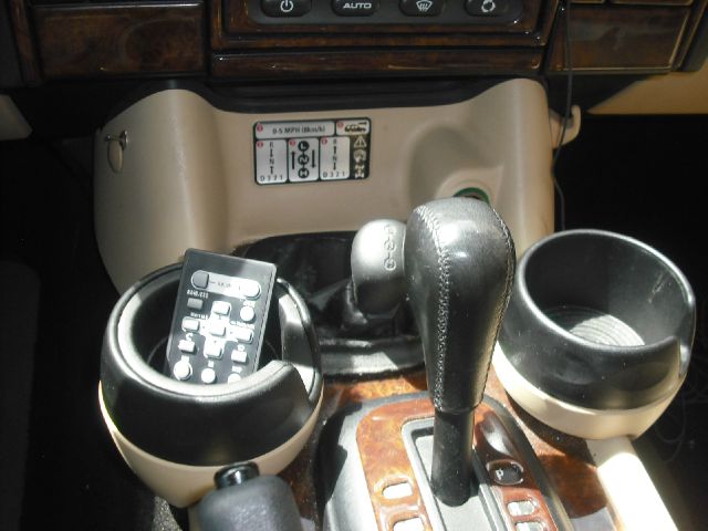 Land Rover Discovery 2003 photo 15
