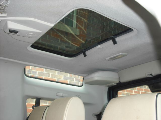 Land Rover Discovery 2003 photo 18