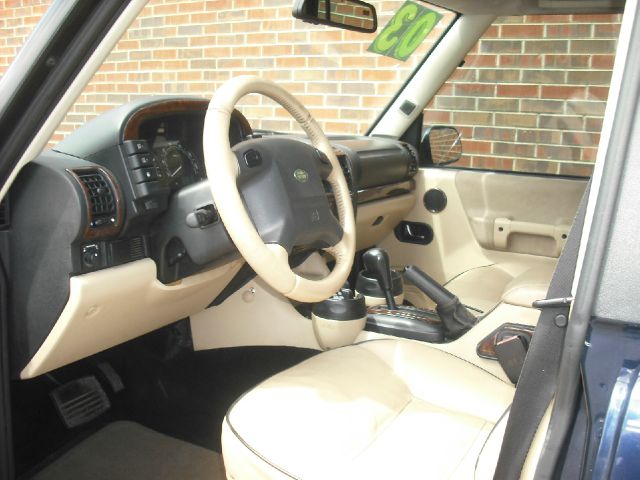 Land Rover Discovery 2003 photo 20