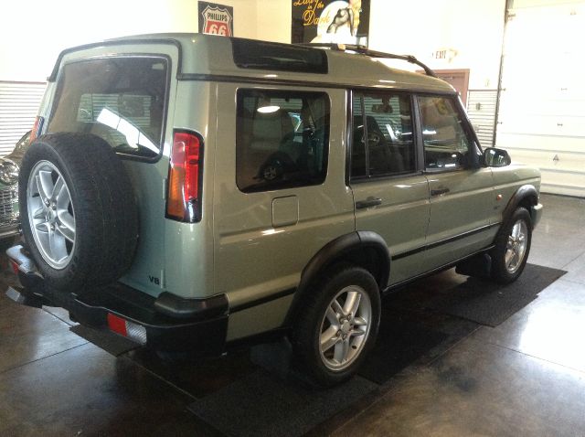 Land Rover Discovery 2003 photo 1