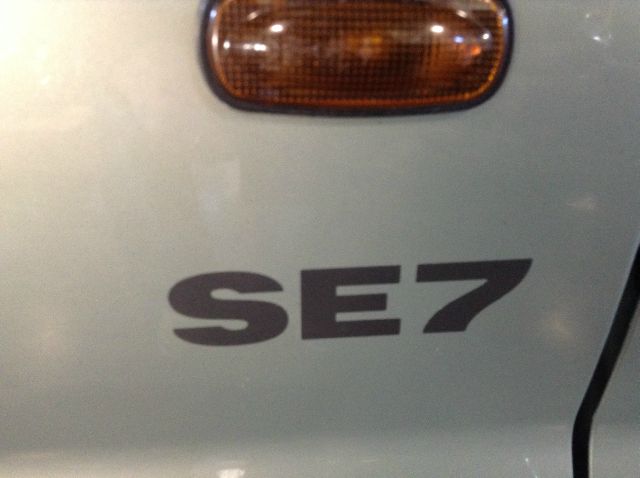 Land Rover Discovery 2003 photo 3