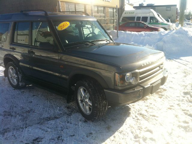 Land Rover Discovery 2003 photo 2