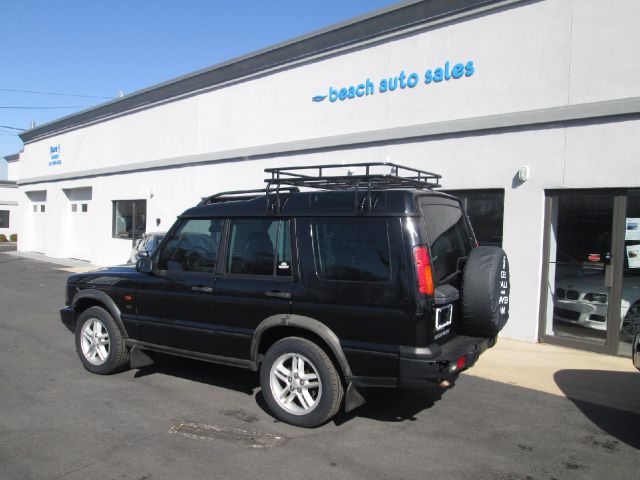 Land Rover Discovery 2003 photo 2