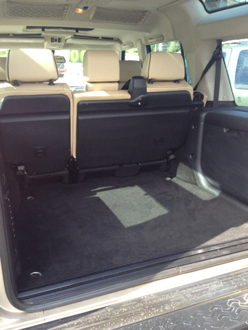 Land Rover Discovery SE SUV